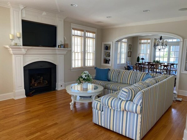 Televisor i taula de tennis de taula