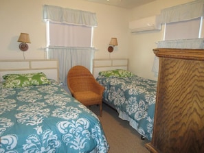 3 bedrooms, iron/ironing board, Internet