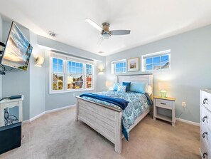 4 Schlafzimmer, Bügeleisen/Bügelbrett, WLAN