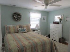 4 habitaciones, tabla de planchar con plancha y wifi gratis 