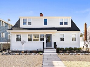 Exterior - LBI vacation rental with pool (The Dunes)