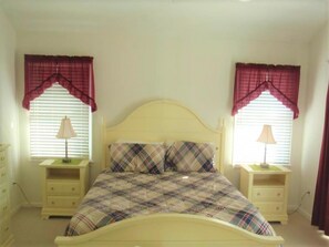 6 Schlafzimmer, Bügeleisen/Bügelbrett, kostenloses WLAN