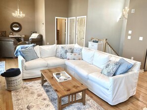 Smart TV, fireplace, DVD player