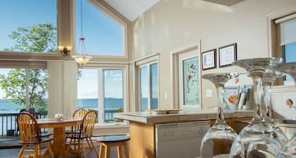 Victorian ocean front cottage on the shores of the highest tides in the world.