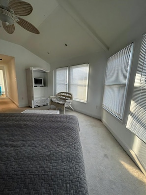 6 habitaciones, tabla de planchar con plancha y wifi gratis