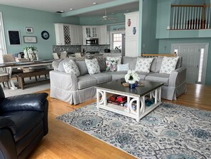 TV, fireplace - Beautiful Bay Front Home! (Beach Haven Park)