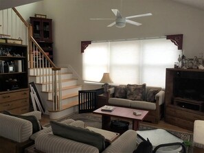 Smart TV, DVD player - 4 bedroom accommodation in Ship Bottom (Ship Bottom)
