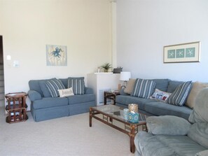 Smart TV - Ocean Club Condo, Brant Beach, One block to the Ocean! (Brant Beach)