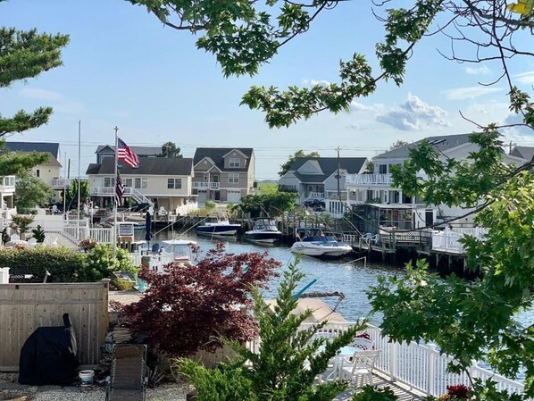 Property grounds - Rental available for your vacation pleasure. All the comforts you could imagine. Great location! (Manahawkin)