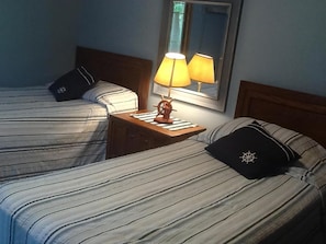 3 bedrooms, iron/ironing board, free WiFi, bed sheets - This pet friendly home is located on the ocean block in Barnegat Light, close. (Barnegat Light)