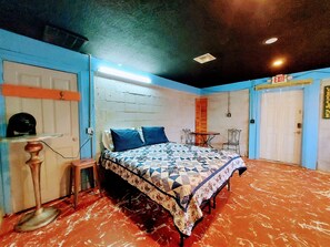 1 habitación y ropa de cama 