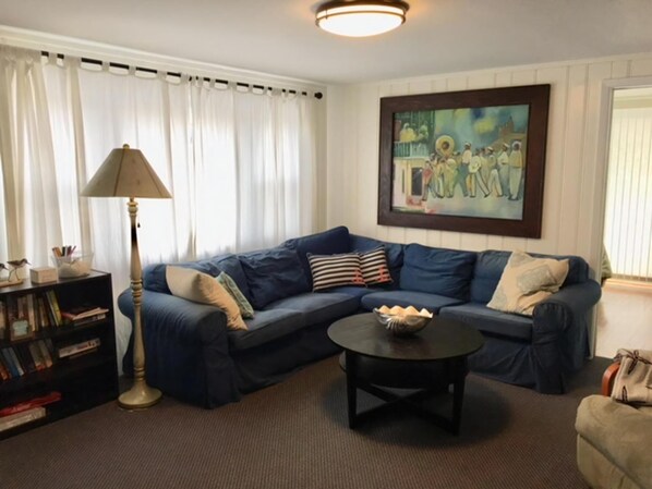 Téléviseur connecté, lecteur de DVD