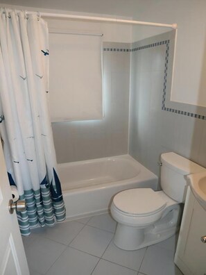 Bathroom - 2nd Floor OceanFront Duplex (North Beach Haven)