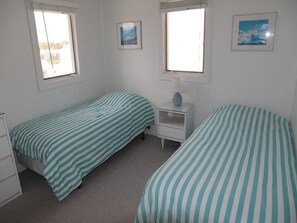 3 chambres, fer et planche à repasser, Wi-Fi gratuit