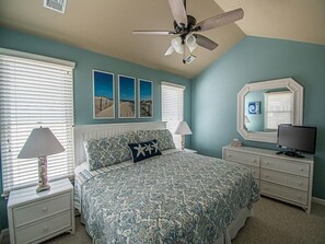 3 bedrooms, iron/ironing board, WiFi - Beachfront vacation rental on LBI (Brant Beach)