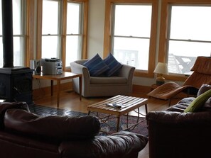 Televisión y reproductor de DVD 