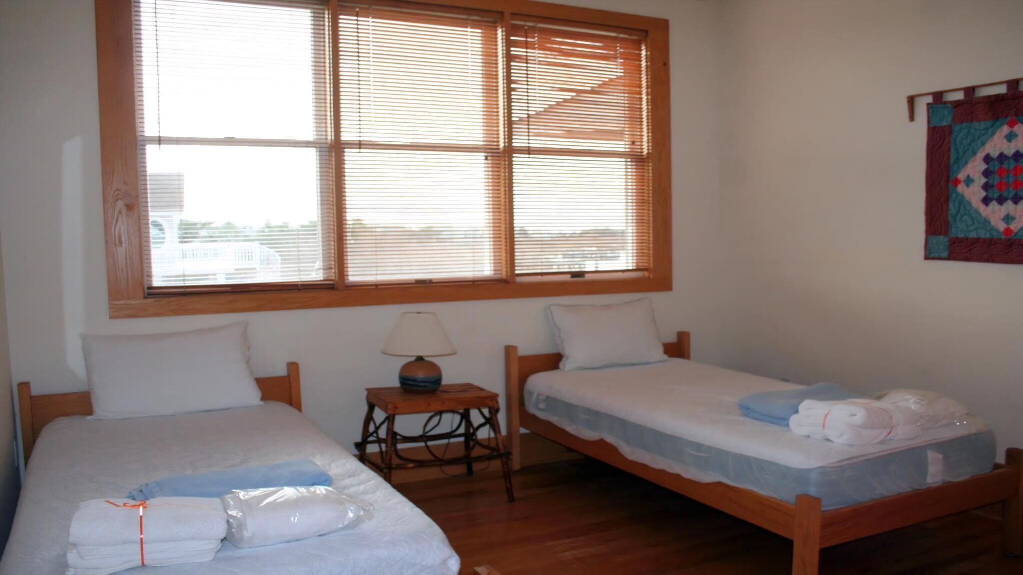 5 habitaciones, tabla de planchar con plancha y wifi gratis 