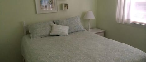 3 bedrooms, iron/ironing board