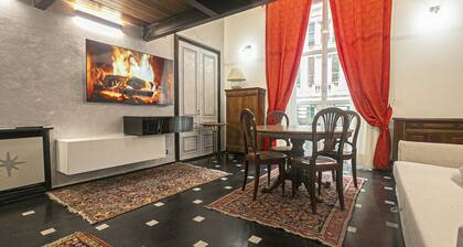 PATRICIAN DWELLING IN THE CENTER OF GENOA