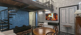 PATRICIAN DWELLING IN THE CENTER OF GENOA