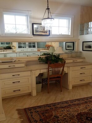Interior - GORGEOUS BAY SIDE HOME! (Harvey Cedars)