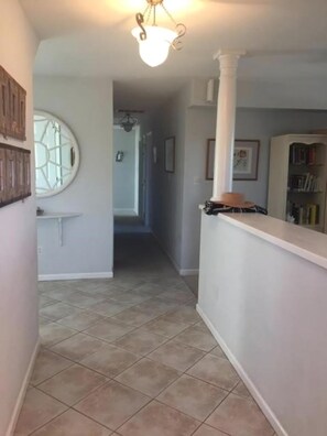 Lobby - 5 bedroom accommodation in Barnegat Light (Barnegat Light)