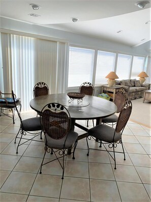 Dining - 5 bedroom accommodation in Barnegat Light (Barnegat Light)