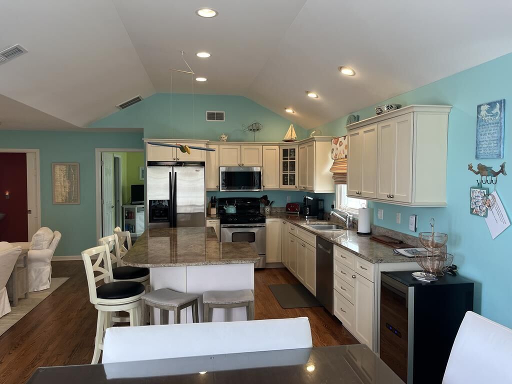 Kühlschrank, Ofen, Herdplatte, Geschirrspüler