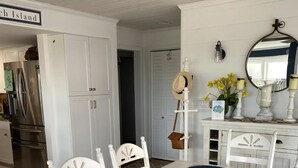 Dining - 2 bedroom 2 bath ocean front condo with pool in Ship Bottom first floor unit (Ship Bottom)