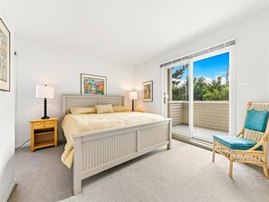 6 bedrooms, iron/ironing board, free WiFi