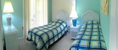 4 bedrooms, iron/ironing board, free WiFi