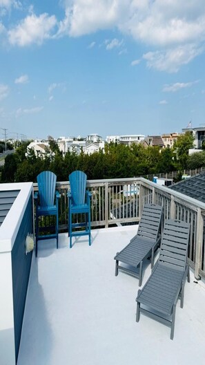 Terrace/patio - 5 BR, 3rd from the ocean (Loveladies)