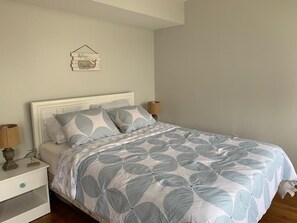 4 soverom, strykejern/-brett og wi-fi (inkludert)