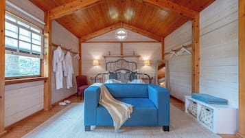 2 habitaciones, decoración personalizada y muebles diferentes