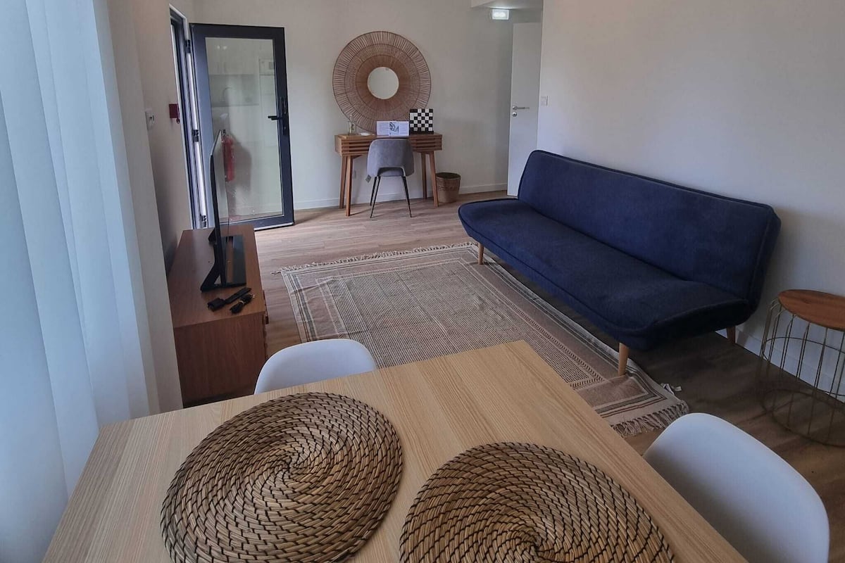 Traditional Bungalow | 2 bedrooms, individually decorated, individually furnished, desk