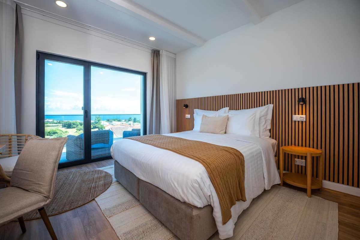 Comfort Double or Twin Room | 2 bedrooms, individually decorated, individually furnished, desk
