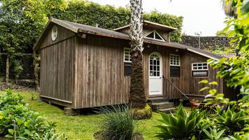 Romantic Cottage, Air conditioning, Garden View | Exterior