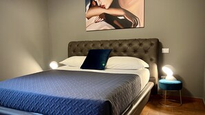 Hypo-allergenic bedding available, desk, WiFi (free), bed sheets - La Sosta in Toscana   (Camaiore)