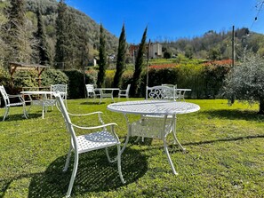 Área de parrillas y picnic