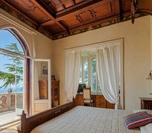 4 Schlafzimmer, BĂŒgeleisen/BĂŒgelbrett, kostenloses WLAN, BettwĂ€sche