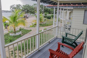 Terrace/patio - Little Bay Hideaway (Little Bay)