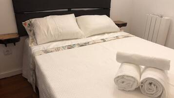 3 slaapkamers, reisbedje, gratis wifi, beddengoed