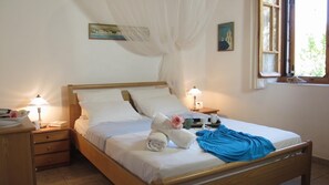 Apartment | 2 bedrooms, Internet - Two Bedroom Apartment No 3 (West Mani)