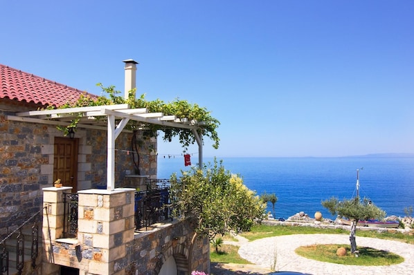 2 bedrooms, Internet - Two Bedroom Apartment No 3 (West Mani)