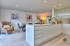 Interior - Days Away - Luxury holiday home (Weymouth)
