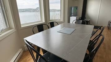 Restauration dans la chambre