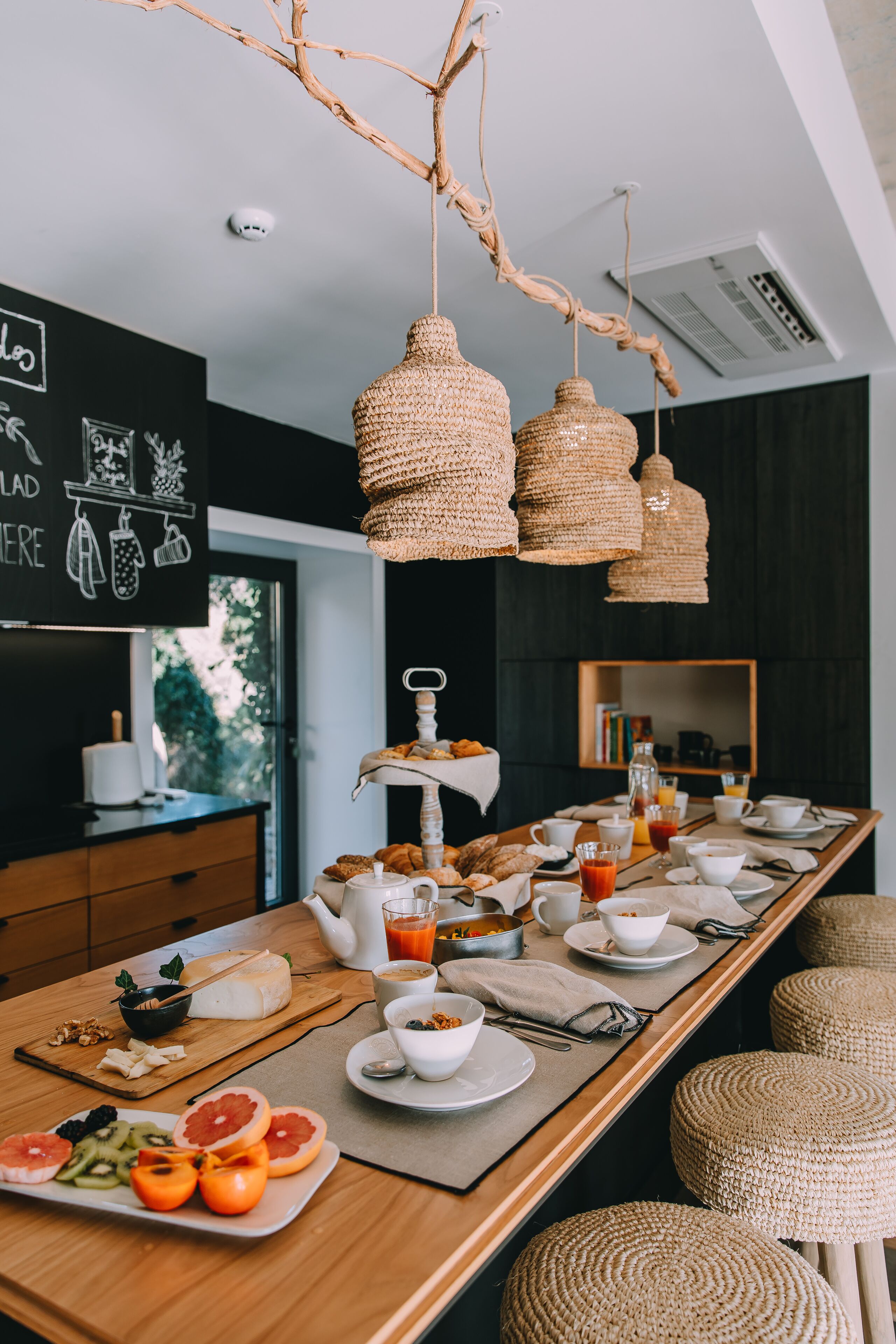 Desayuno con opciones de la cocina local incluido todos los d ías 
