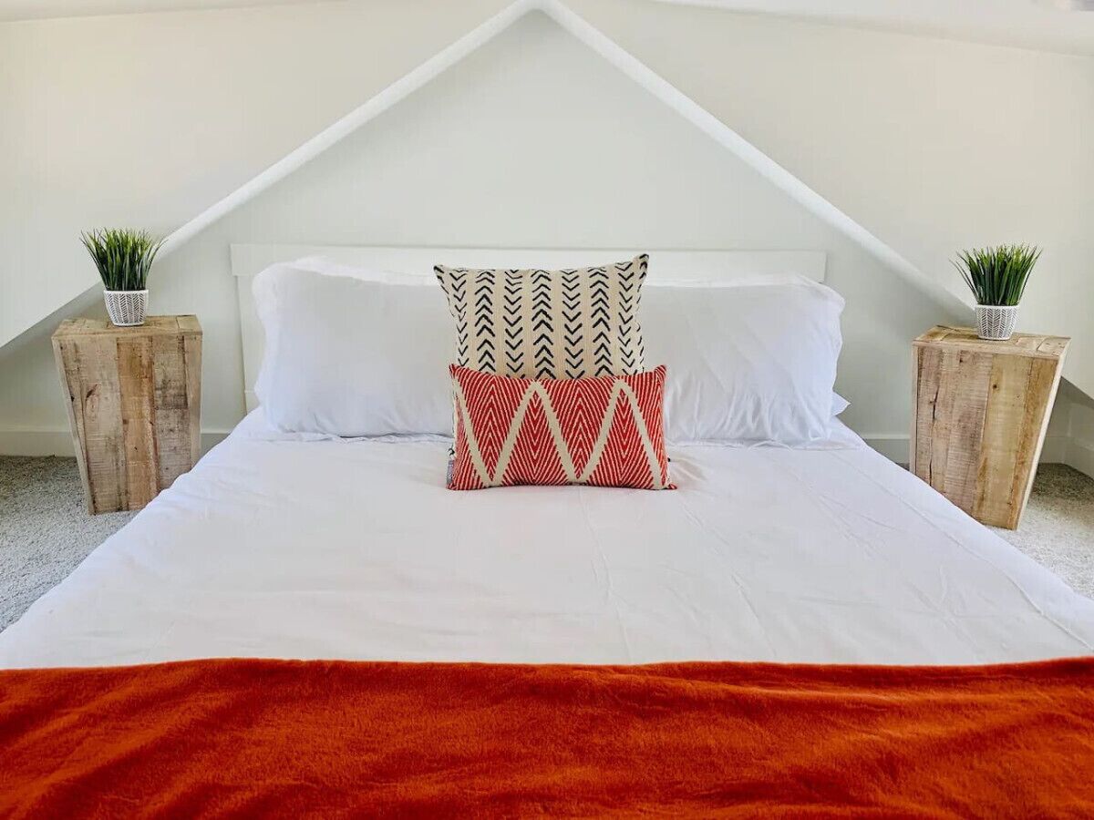 2 bedrooms, desk, free WiFi, bed sheets