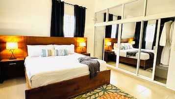 3 chambres, fer et planche à repasser, lit parapluie, Wi-Fi gratuit
