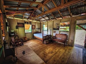 1 غرفة نوم وملاءات أسرّة